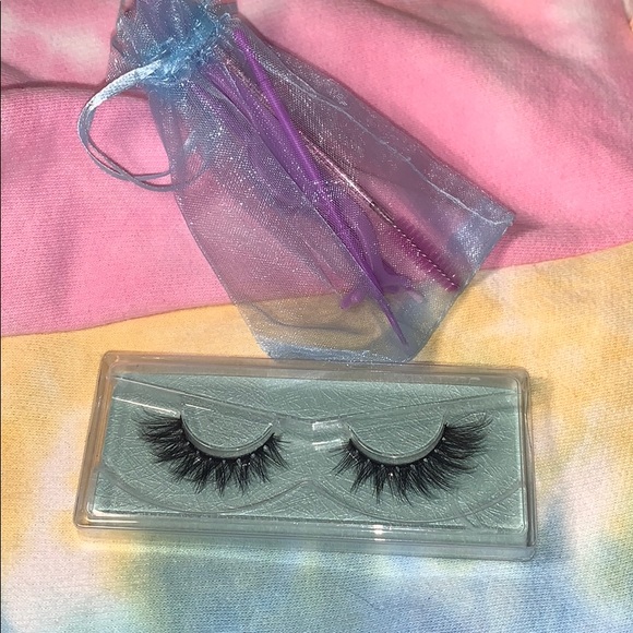 (1 LEFT)Sweetie-pie💋 false eyelashes - Picture 2 of 8